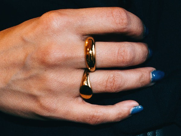 Minimalist photograph wearings Sonia Ring