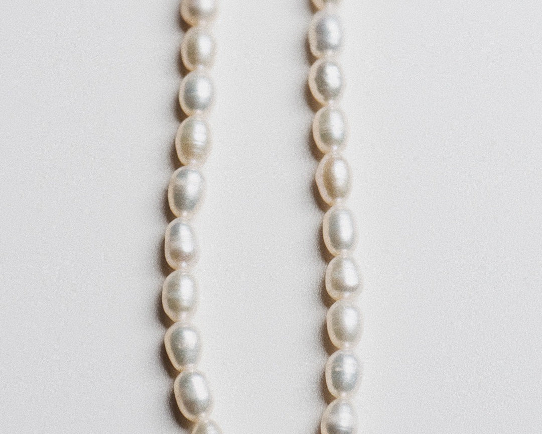 Aqua – A natural freshwater pearls beaded necklace